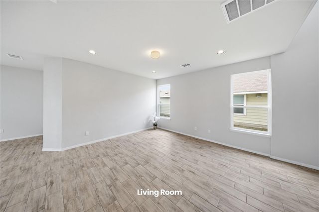 123 White Dunes DR, San Marcos, TX 78656