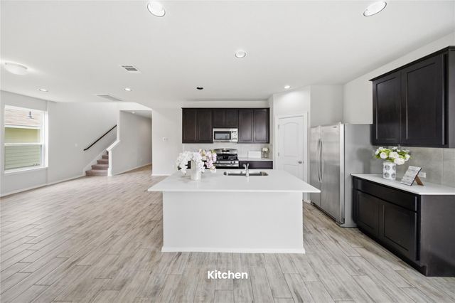 123 White Dunes DR, San Marcos, TX 78656