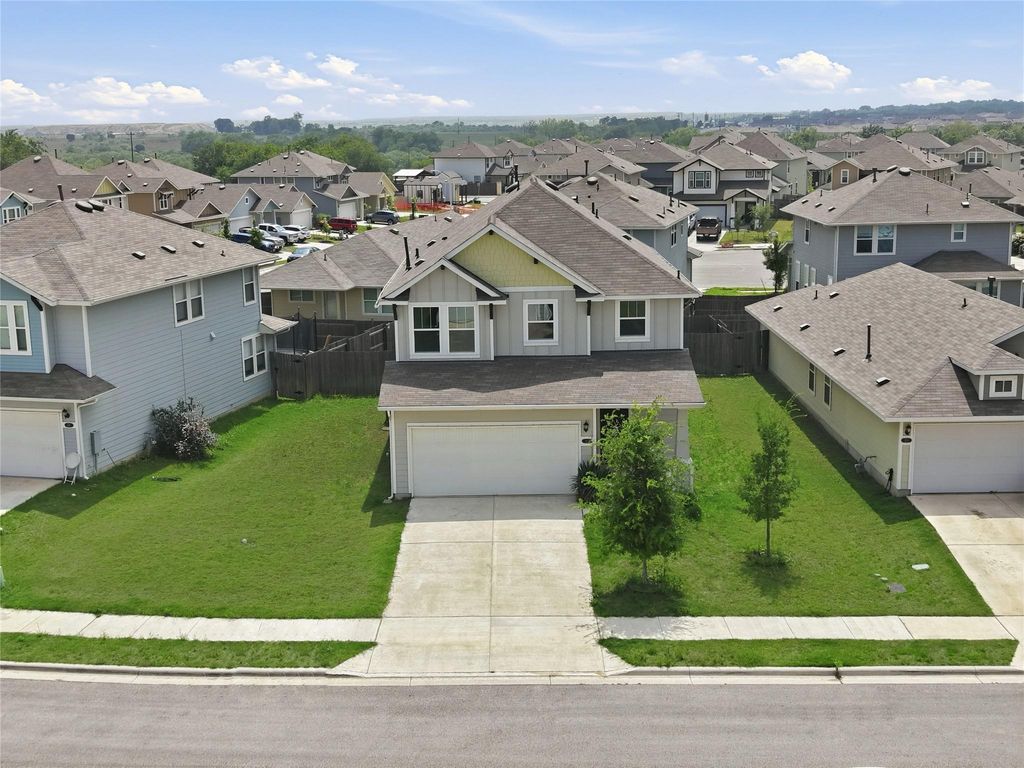 123 White Dunes DR, San Marcos, TX 78656