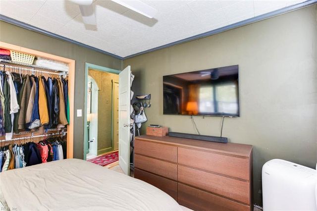 2814 Mark ST, Chesapeake, VA 23324