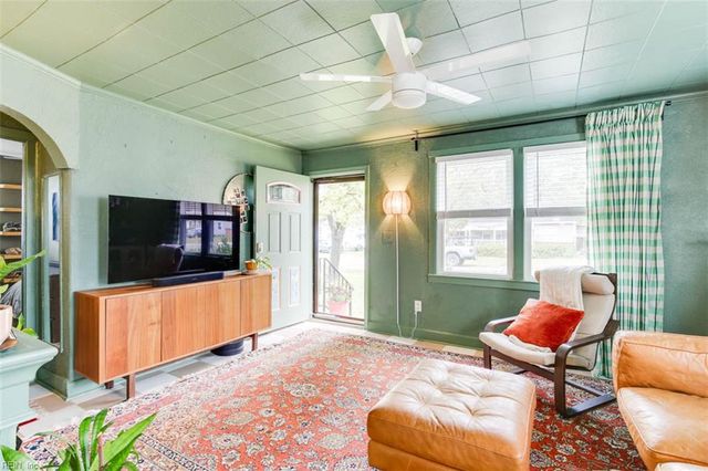 2814 Mark ST, Chesapeake, VA 23324