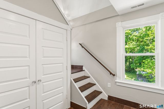 123 Pearl Street, Seymour, CT 06483