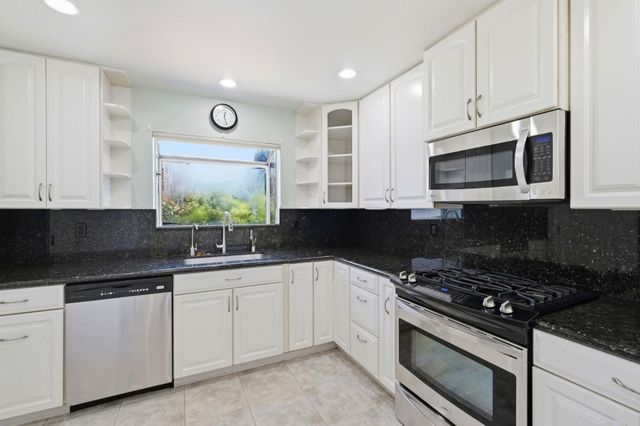 130 Caliente Drive, Scotts Valley, CA 95066