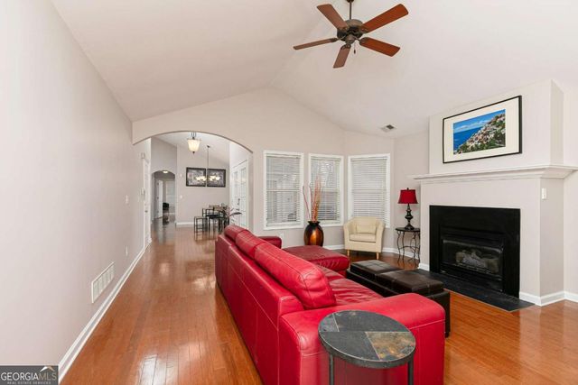 5011 Kathryn Glen Drive, Acworth, GA 30101