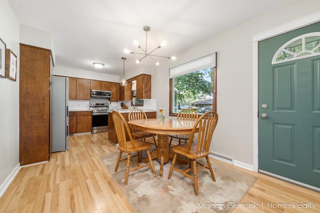 269 Cambridge Avenue, Holland City, MI 49423