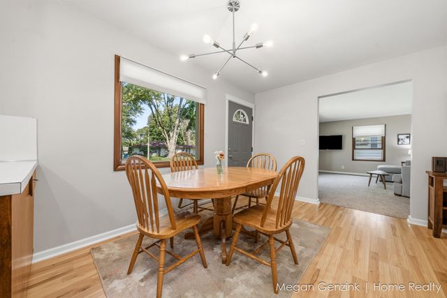269 Cambridge Avenue, Holland City, MI 49423