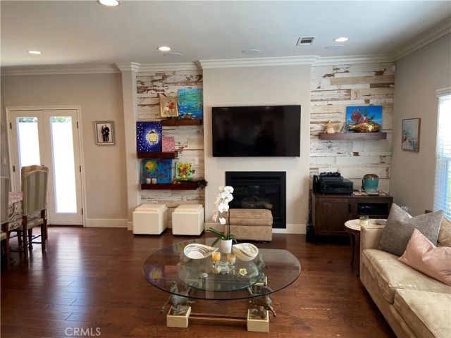 4470 Stansbury Avenue, Sherman Oaks, CA 91423