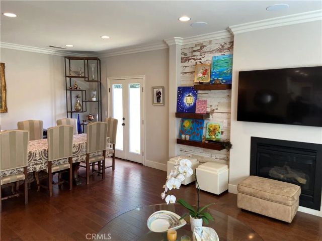 4470 Stansbury Avenue, Sherman Oaks, CA 91423