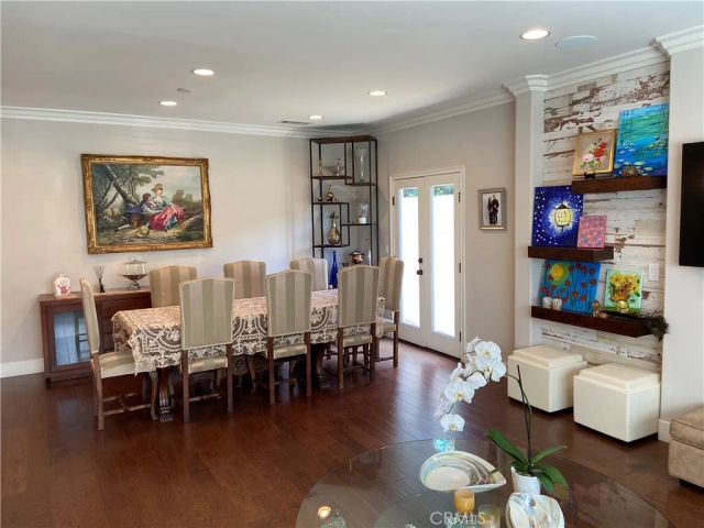 4470 Stansbury Avenue, Sherman Oaks, CA 91423