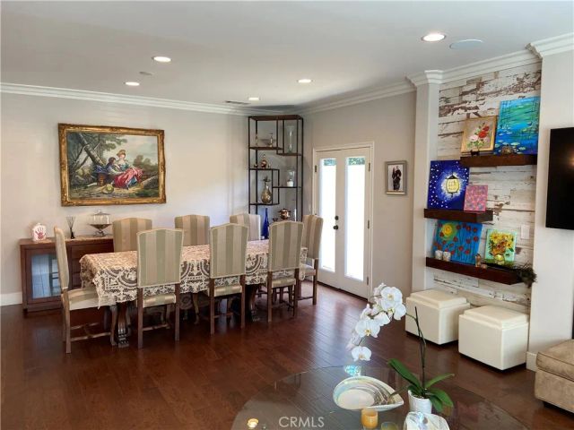 4470 Stansbury Avenue, Sherman Oaks, CA 91423