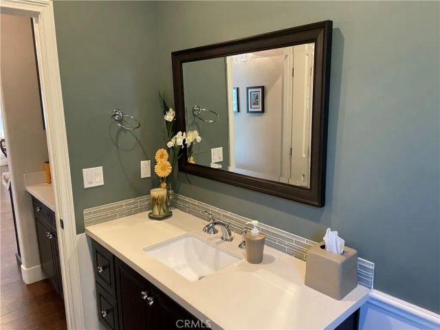 4470 Stansbury Avenue, Sherman Oaks, CA 91423