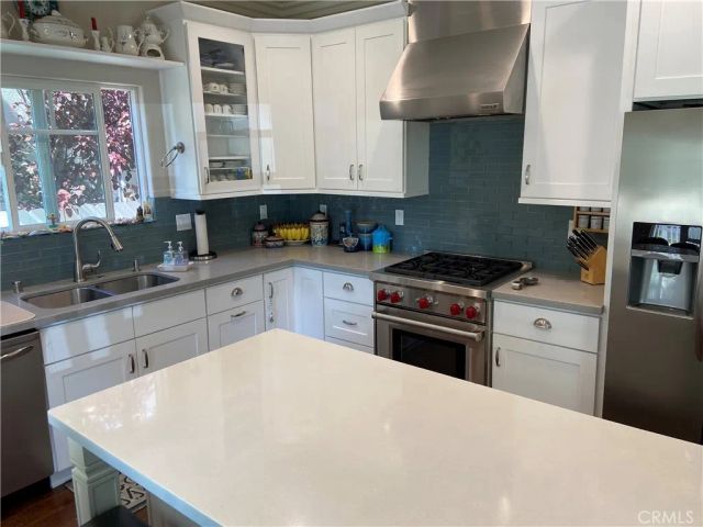 4470 Stansbury Avenue, Sherman Oaks, CA 91423