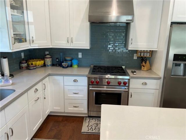 4470 Stansbury Avenue, Sherman Oaks, CA 91423