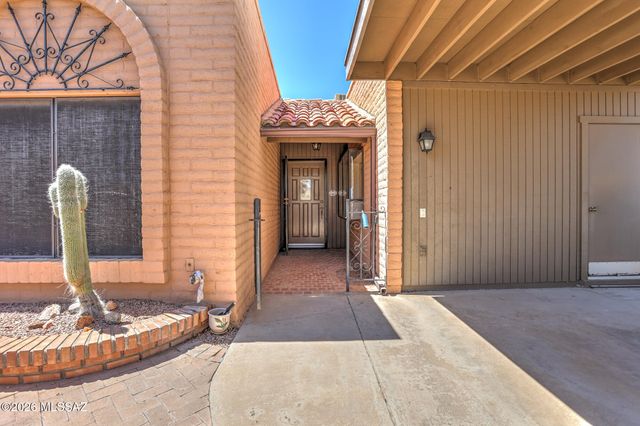 2840 S Calle Ibanez, Green Valley, AZ 85622