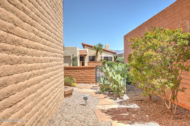 2840 S Calle Ibanez, Green Valley, AZ 85622