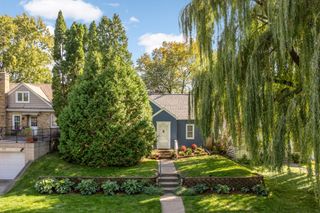 3331 Parkview Boulevard, Robbinsdale, MN 55422