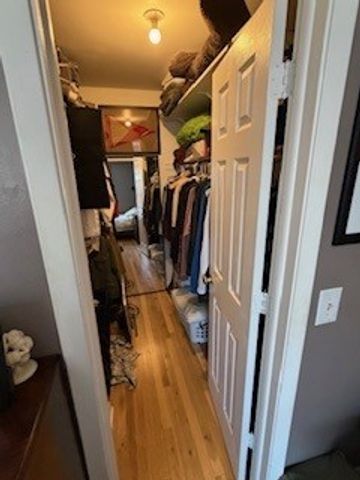 805 W Oakdale Avenue 2B, Chicago, IL 60657