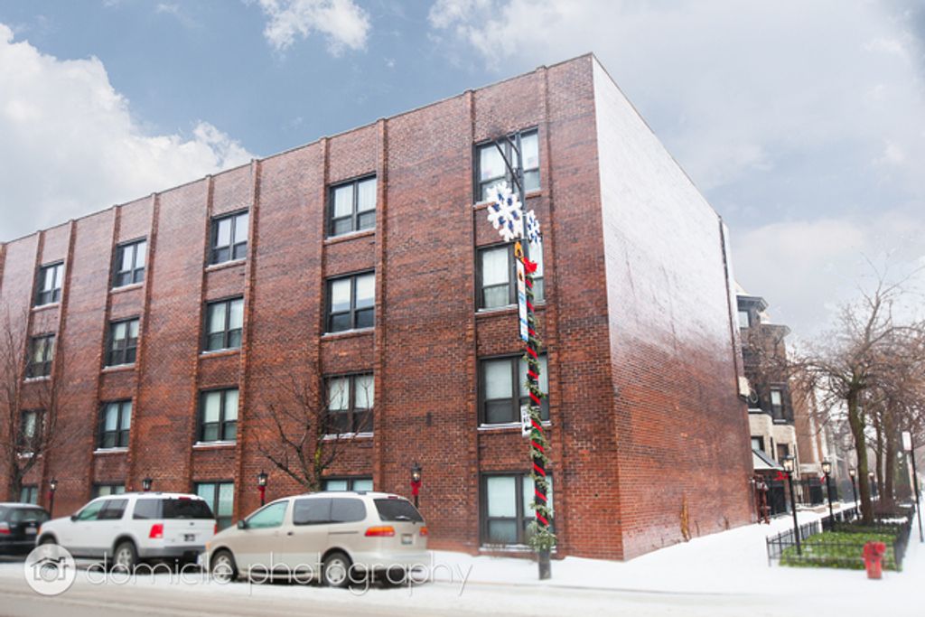 805 W Oakdale Avenue 2B, Chicago, IL 60657