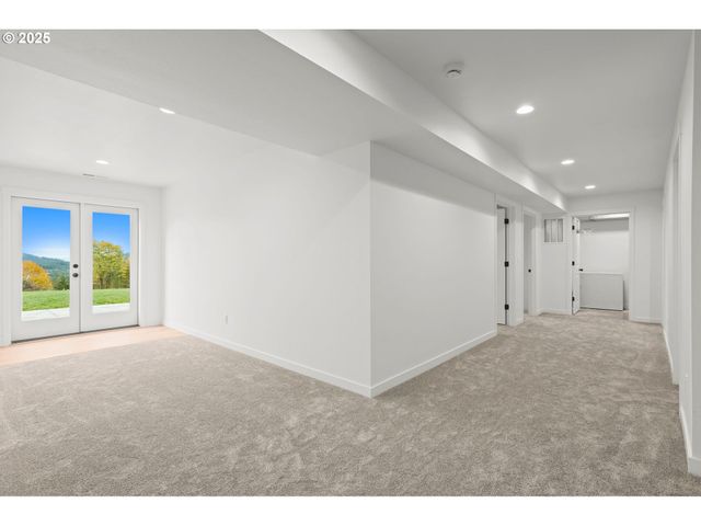 253 S GOBLE CREEK Rd, Kelso, WA 98626