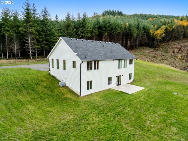 253 S GOBLE CREEK Rd, Kelso, WA 98626