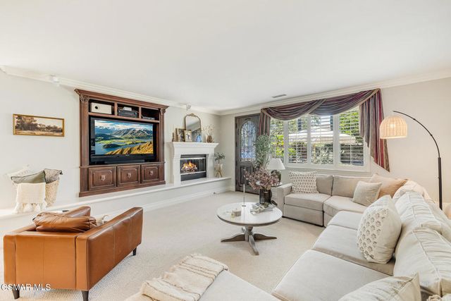 4567 Bristlecone Circle, Moorpark, CA 93021