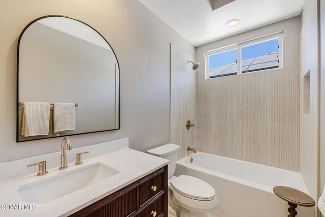 4567 Bristlecone Circle, Moorpark, CA 93021