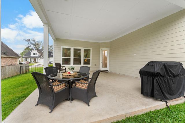 106 Golden Eye Court, Montgomery, TX 77316