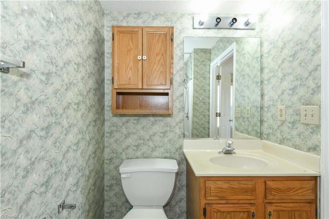 5008 Lawndale Drive A, Greensboro, NC 27455