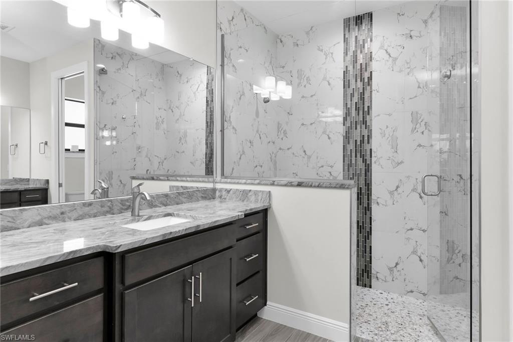 Image 21 of property listing at 635 NE 7th TER, Cape Coral, FL 33909