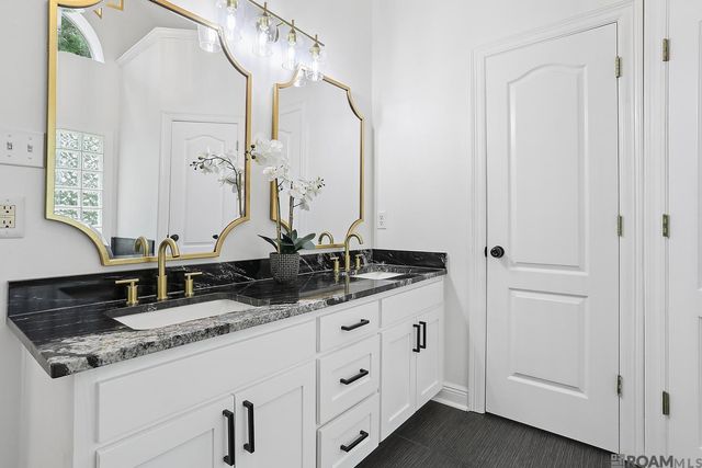 34898 St Regis Ct, Denham Springs, LA 70706
