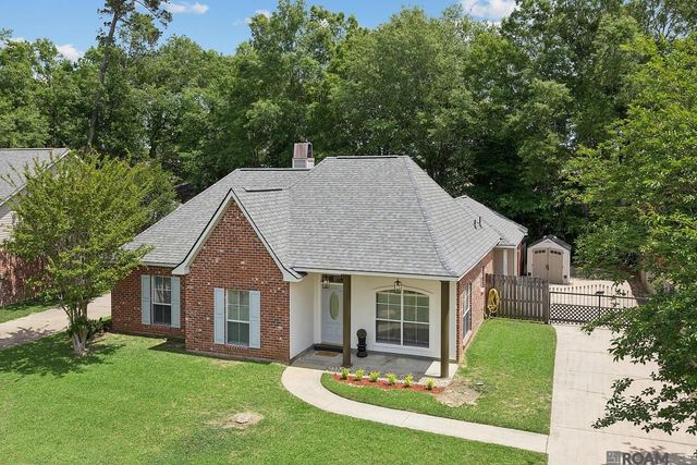 34898 St Regis Ct, Denham Springs, LA 70706