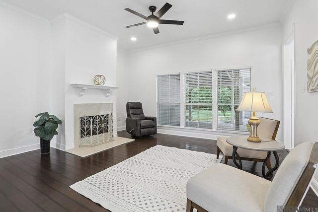 34898 St Regis Ct, Denham Springs, LA 70706