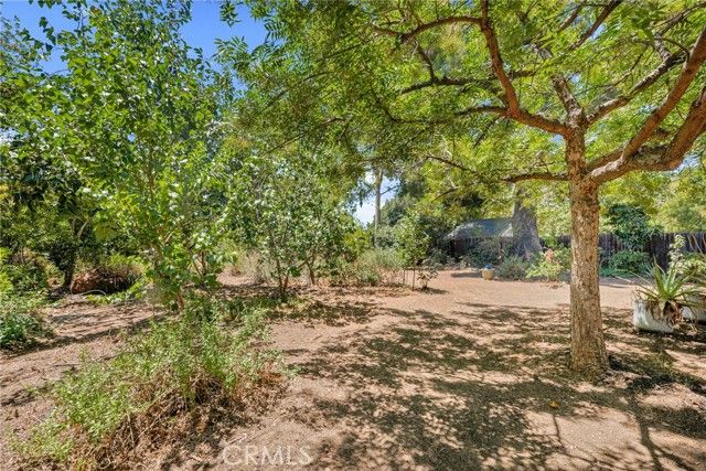 21724 Chatsworth Street, Chatsworth (los Angeles), CA 91311