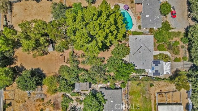 21724 Chatsworth Street, Chatsworth (los Angeles), CA 91311