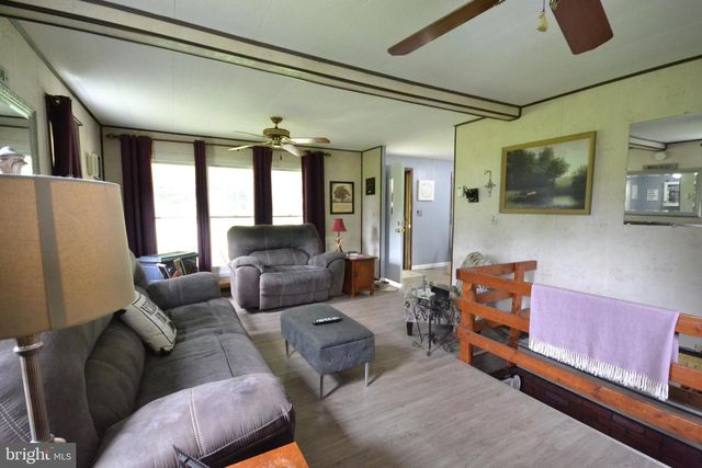 107 DOE RUN STATION RD, Coatesville, PA 19320