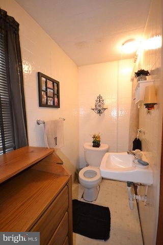 107 DOE RUN STATION RD, Coatesville, PA 19320