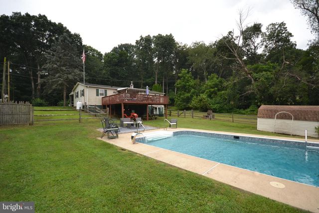 107 DOE RUN STATION RD, Coatesville, PA 19320