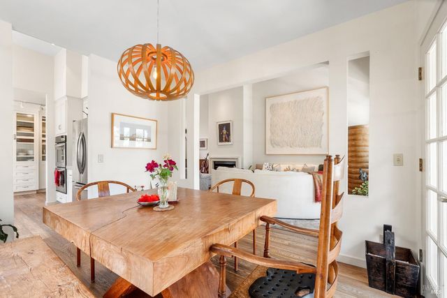 1112 Princeton Dr, Sonoma, CA 95476