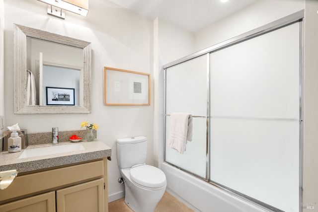 1112 Princeton Dr, Sonoma, CA 95476