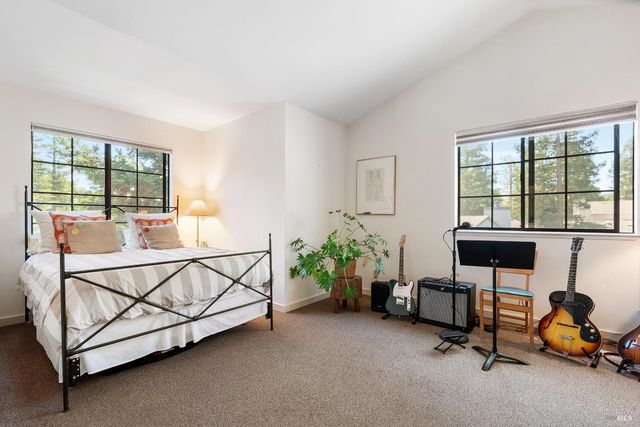 1112 Princeton Dr, Sonoma, CA 95476