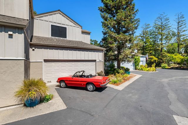 1112 Princeton Dr, Sonoma, CA 95476