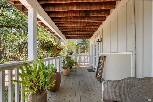 1112 Princeton Dr, Sonoma, CA 95476