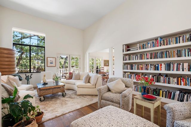 1112 Princeton Dr, Sonoma, CA 95476