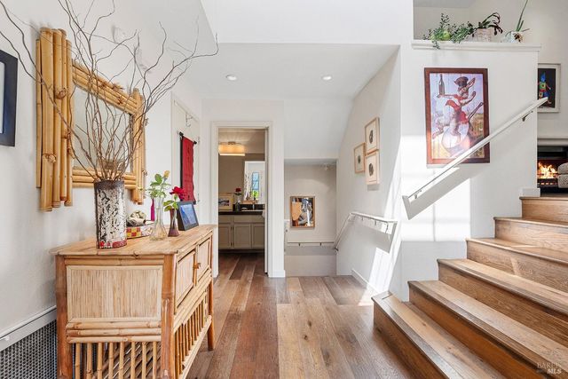 1112 Princeton Dr, Sonoma, CA 95476