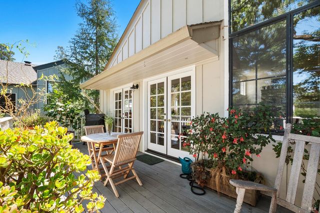 1112 Princeton Dr, Sonoma, CA 95476