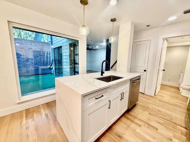 3929 Buena Vista Street F, Dallas, TX 75204