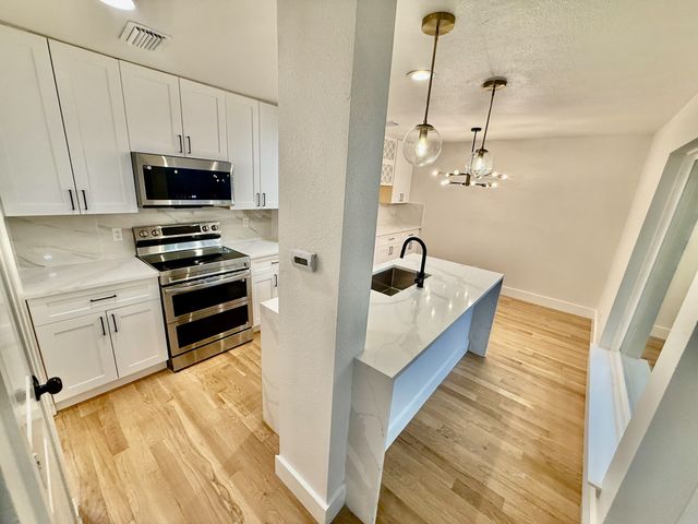 3929 Buena Vista Street F, Dallas, TX 75204