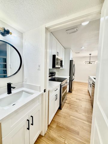 3929 Buena Vista Street F, Dallas, TX 75204