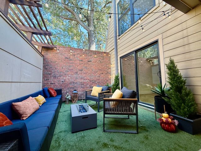 3929 Buena Vista Street F, Dallas, TX 75204