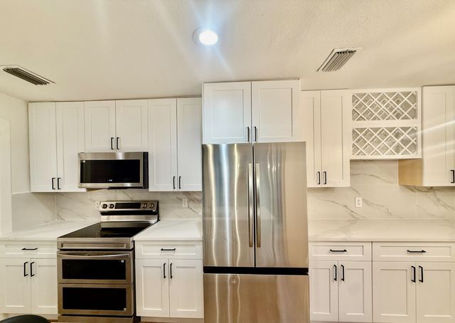 3929 Buena Vista Street F, Dallas, TX 75204